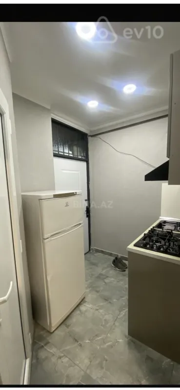 Kirayə verilir 2 otaqlı köhnə tikili 27 m²