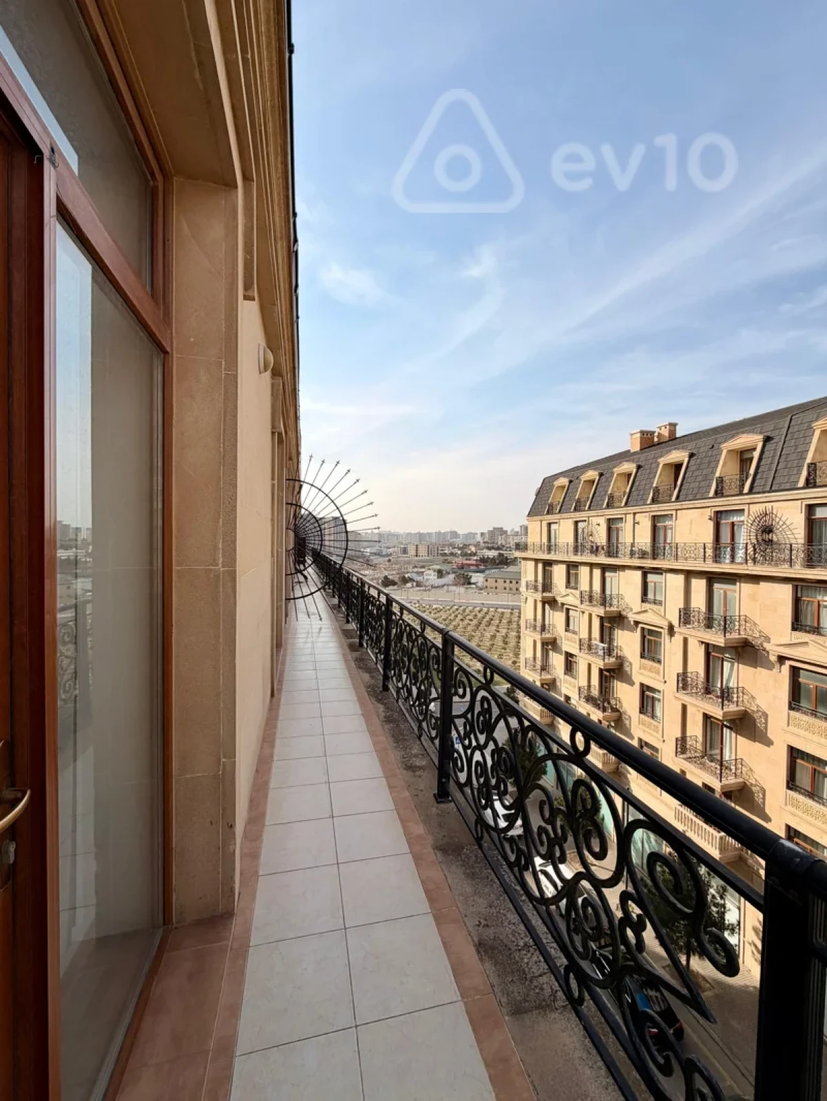 Kirayə verilir 2 otaqlı yeni tikili 94 m²