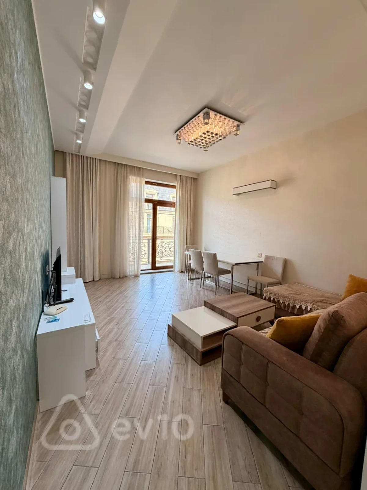 Kirayə verilir 2 otaqlı yeni tikili 94 m²