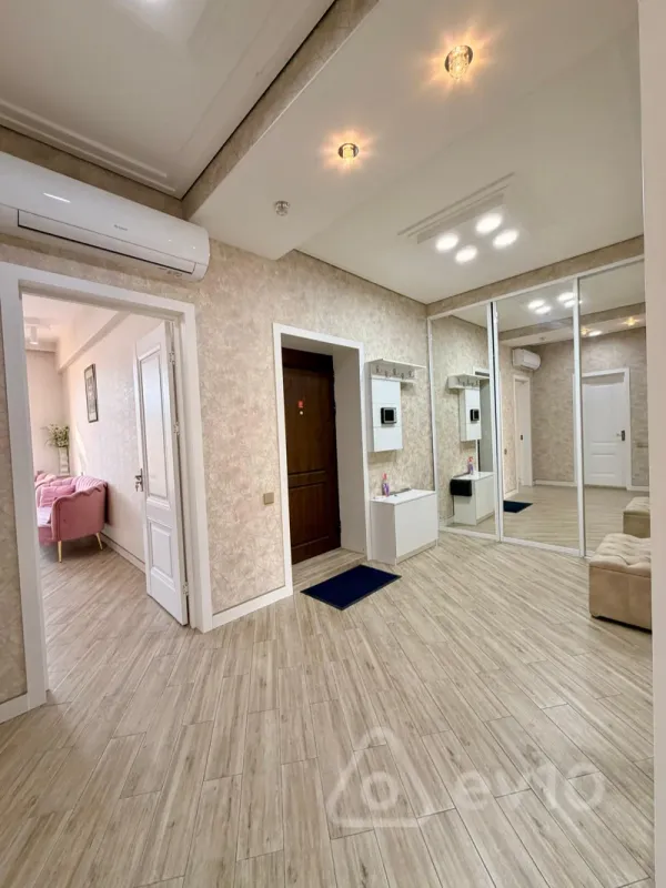 Kirayə verilir 2 otaqlı yeni tikili 94 m²