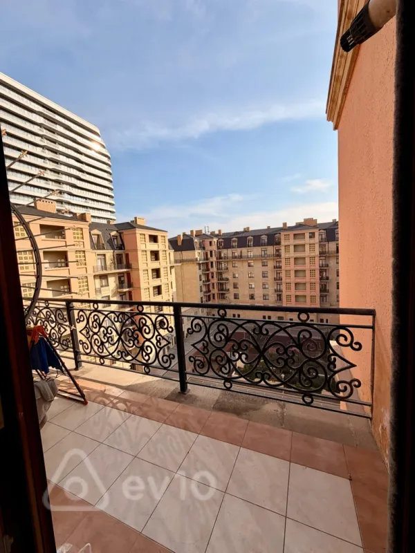 Kirayə verilir 2 otaqlı yeni tikili 94 m²