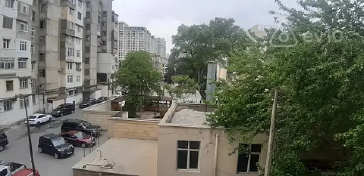 Satılır 4 otaqlı köhnə tikili 110 m² — Bakı, Yasamal 4 otaq 110.00 m²