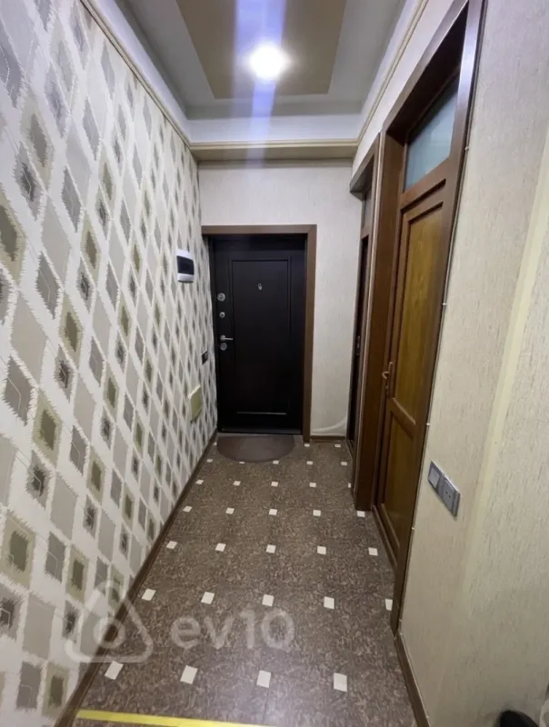 Kirayə verilir 2 otaqlı yeni tikili 100 m²