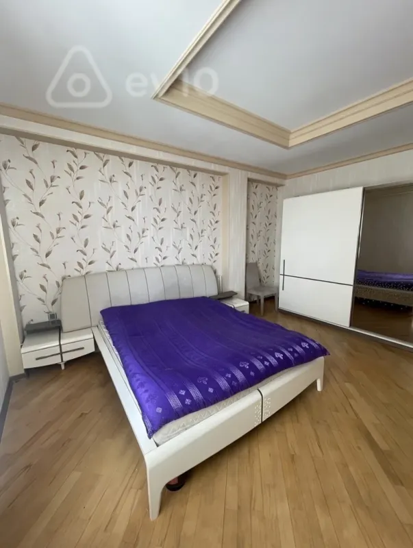 Kirayə verilir 2 otaqlı yeni tikili 100 m²