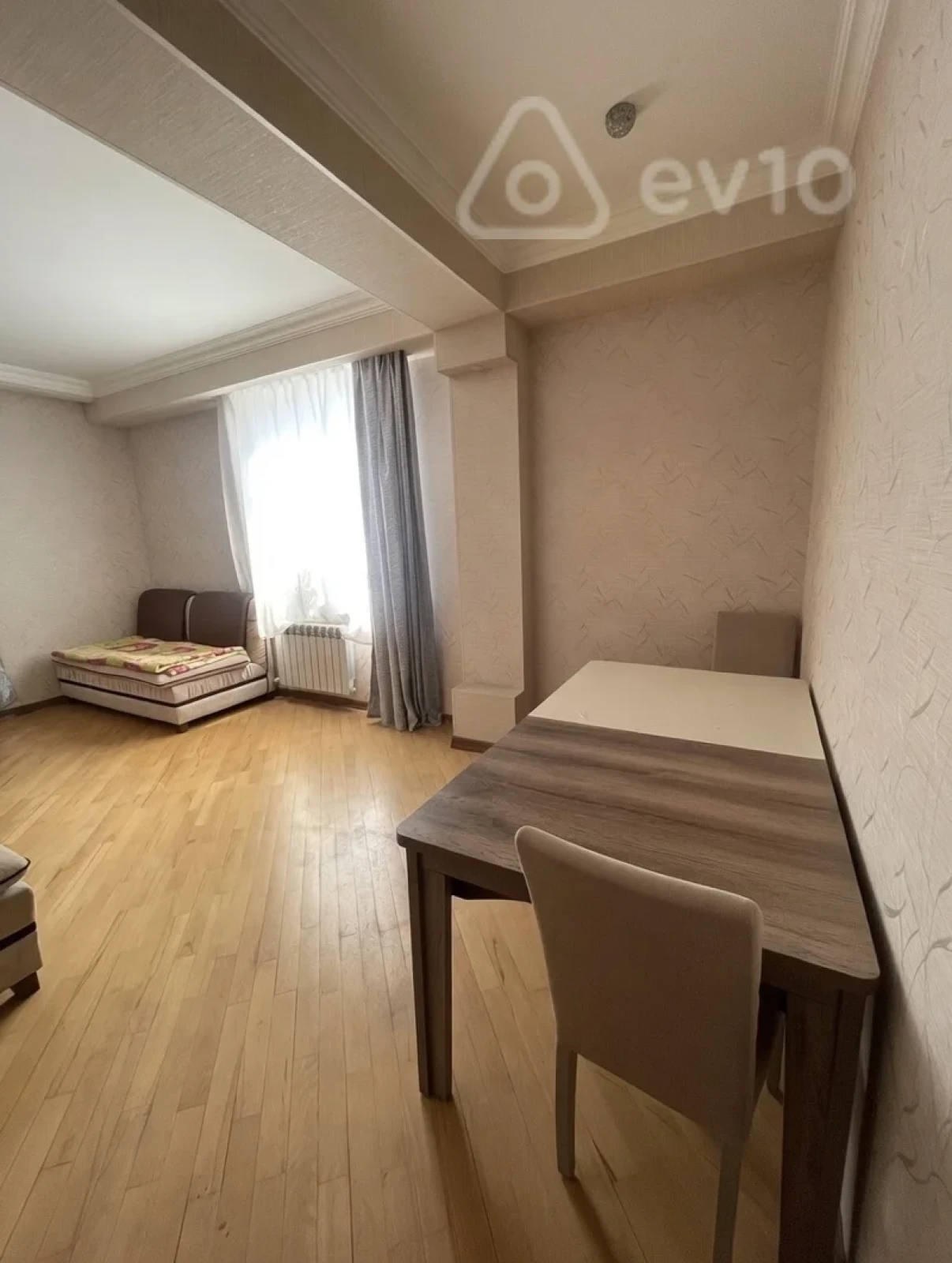 Kirayə verilir 2 otaqlı yeni tikili 100 m²