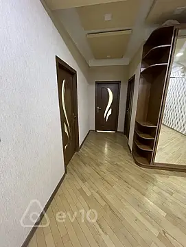 Kirayə verilir 2 otaqlı yeni tikili 100 m²