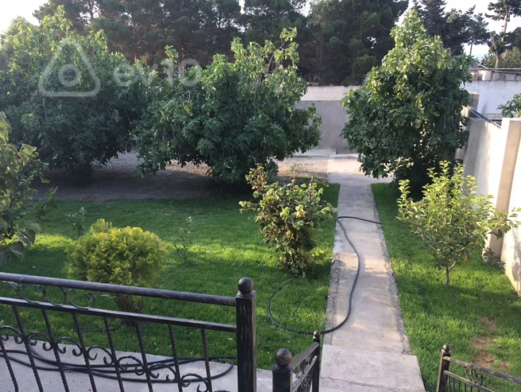 Kirayə verilir 4 otaqlı həyət evi 120 m²