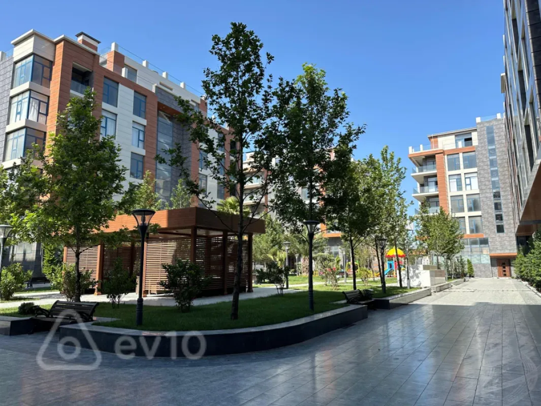 Kirayə verilir 2 otaqlı yeni tikili 50 m²