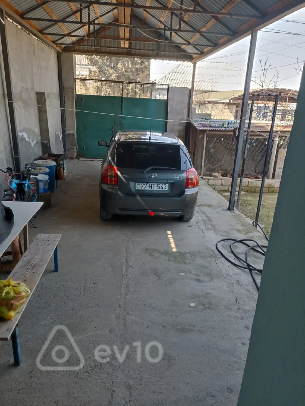 Satılır 4 otaqlı həyət evi 120 m²