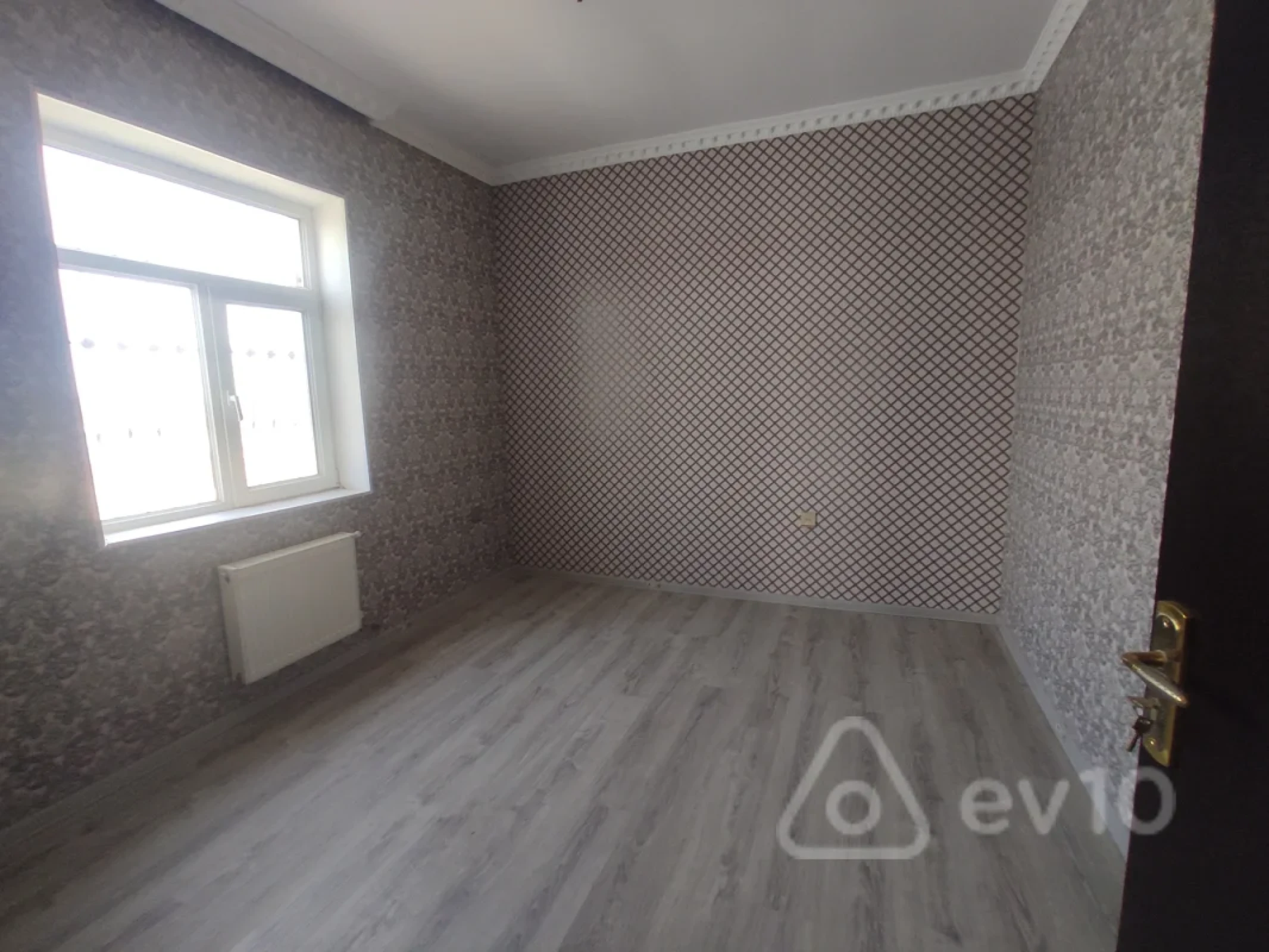 Satılır 4 otaqlı həyət evi 75 m²