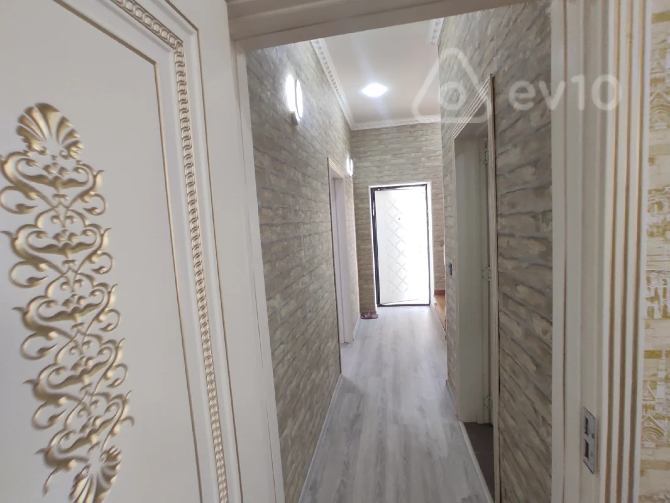 Satılır 4 otaqlı həyət evi 75 m²