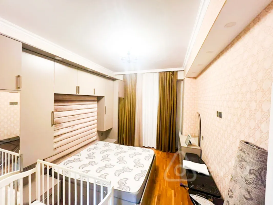 Kirayə verilir 2 otaqlı yeni tikili 70 m²