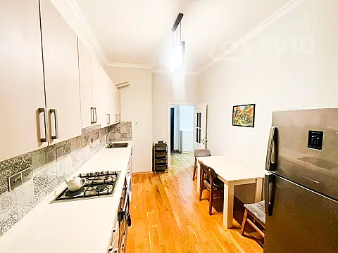 Kirayə verilir 2 otaqlı yeni tikili 70 m²