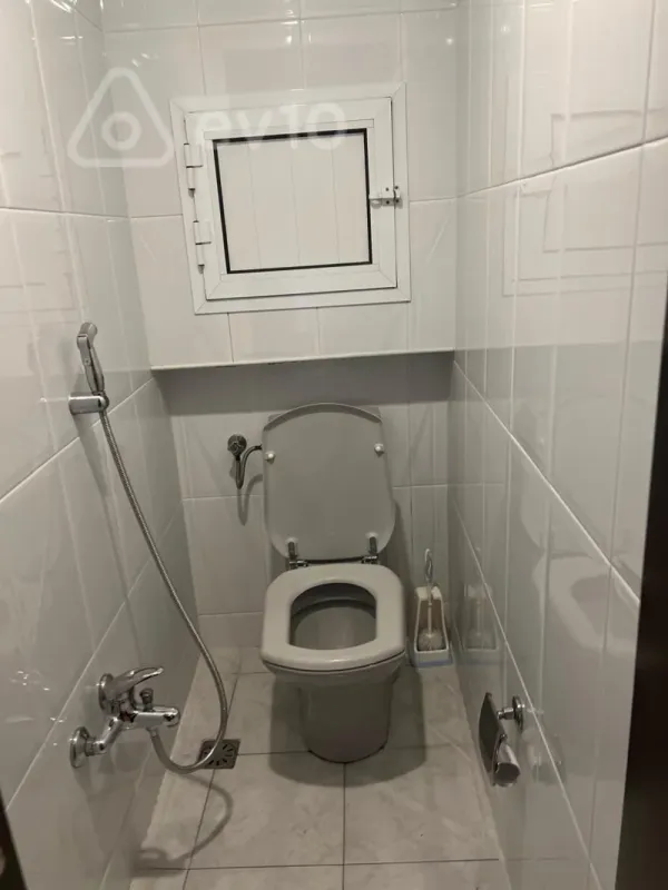 Satılır 2 otaqlı köhnə tikili 60 m²