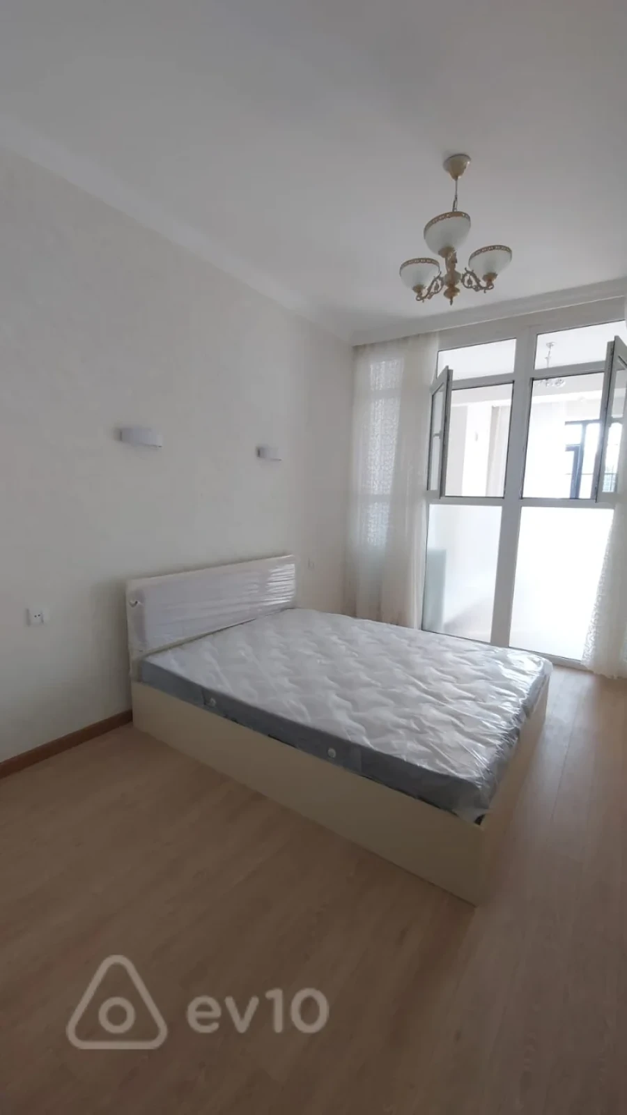 Kirayə verilir 2 otaqlı yeni tikili 68 m²