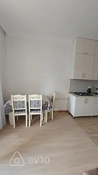 Kirayə verilir 2 otaqlı yeni tikili 68 m²