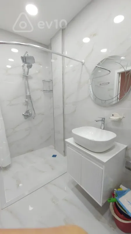 Kirayə verilir 2 otaqlı yeni tikili 68 m²