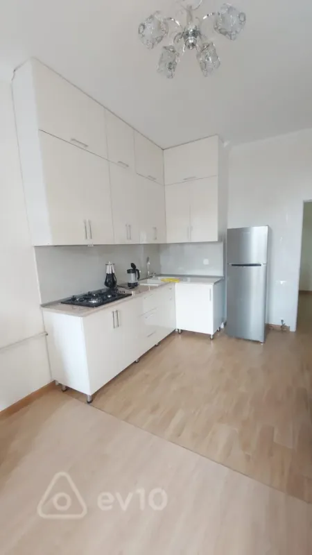 Kirayə verilir 2 otaqlı yeni tikili 68 m²