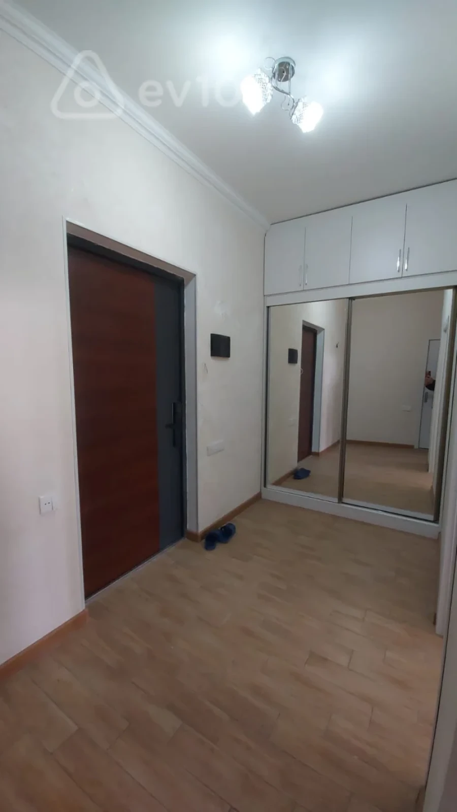 Kirayə verilir 2 otaqlı yeni tikili 68 m²