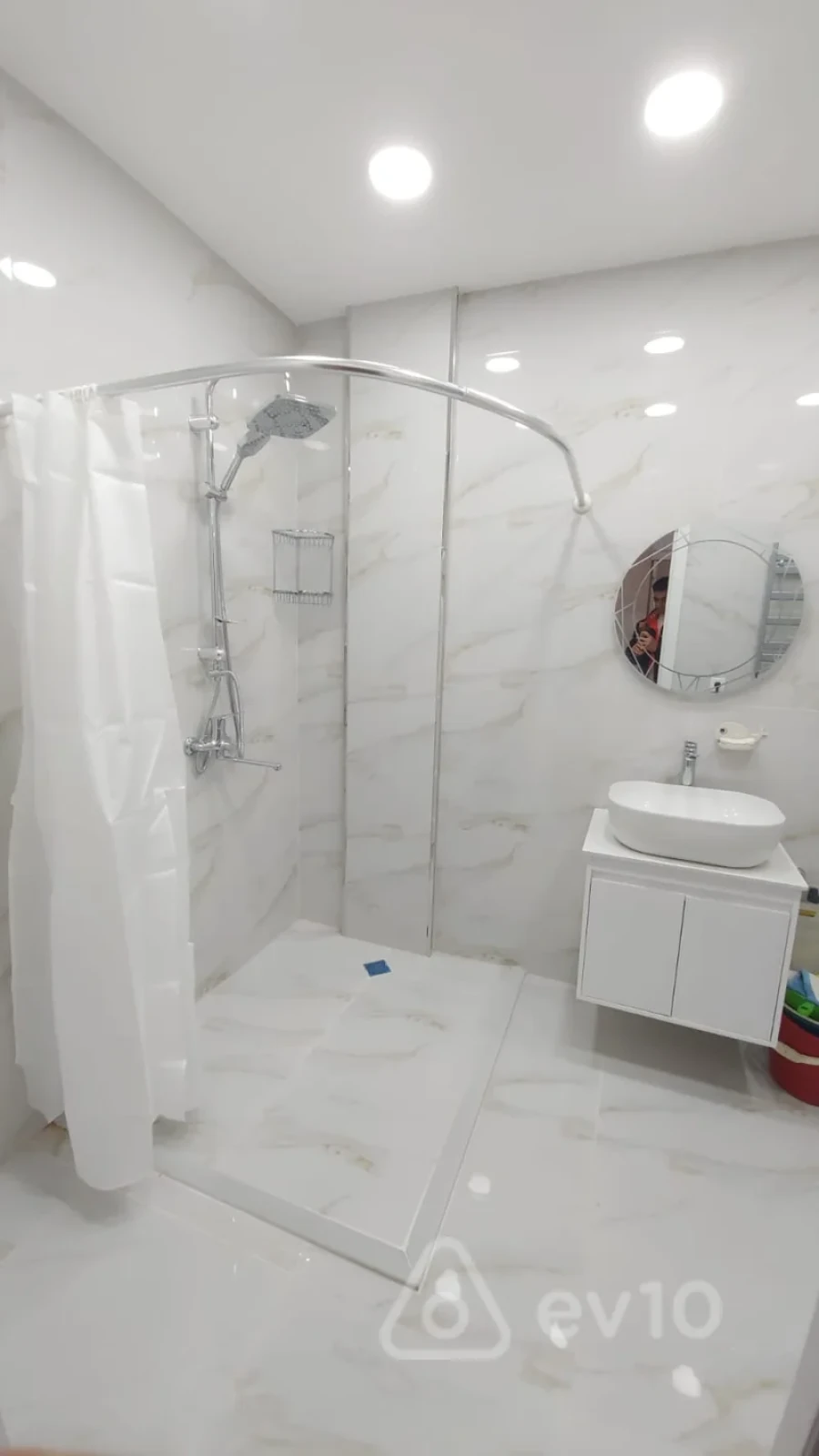 Kirayə verilir 2 otaqlı yeni tikili 68 m²