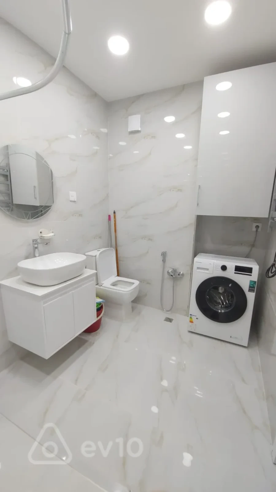 Kirayə verilir 2 otaqlı yeni tikili 68 m²