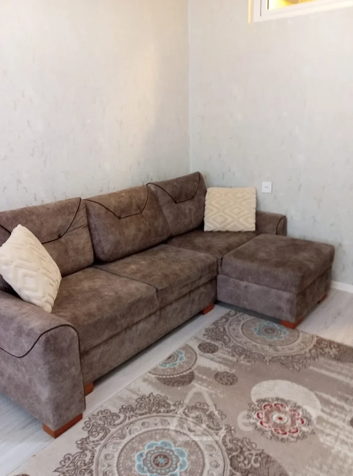 Kirayə verilir 1 otaqlı yeni tikili 30 m²