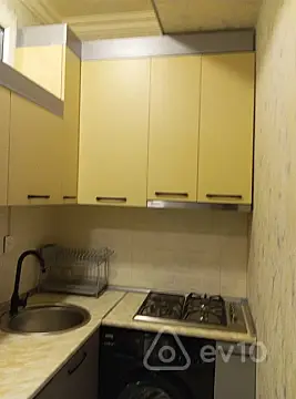 Kirayə verilir 1 otaqlı yeni tikili 30 m²