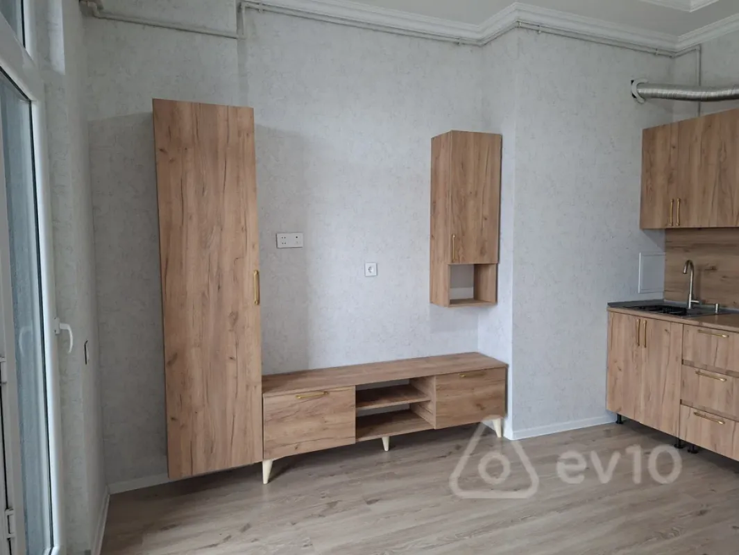 Kirayə verilir 2 otaqlı yeni tikili 47 m²