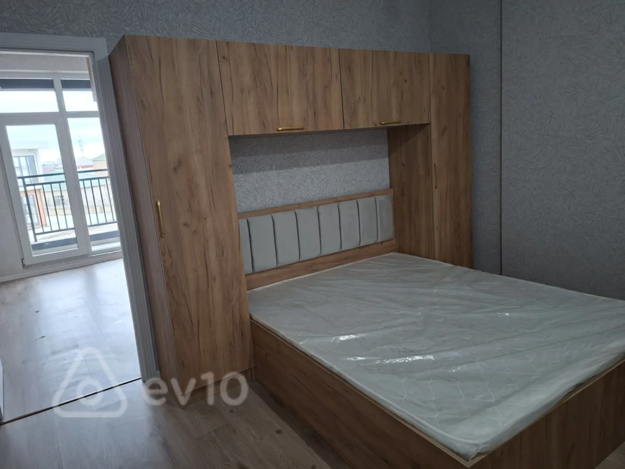 Kirayə verilir 2 otaqlı yeni tikili 47 m²