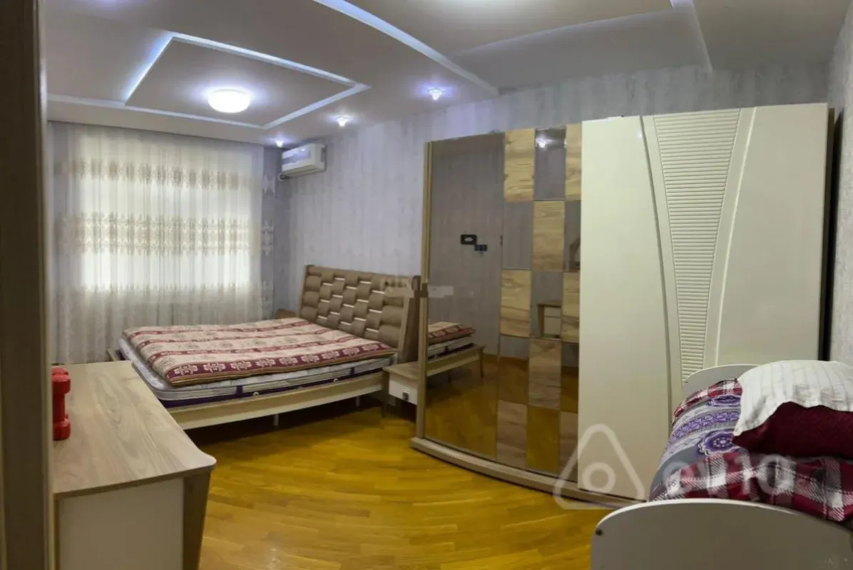 Kirayə verilir 3 otaqlı köhnə tikili 75 m²