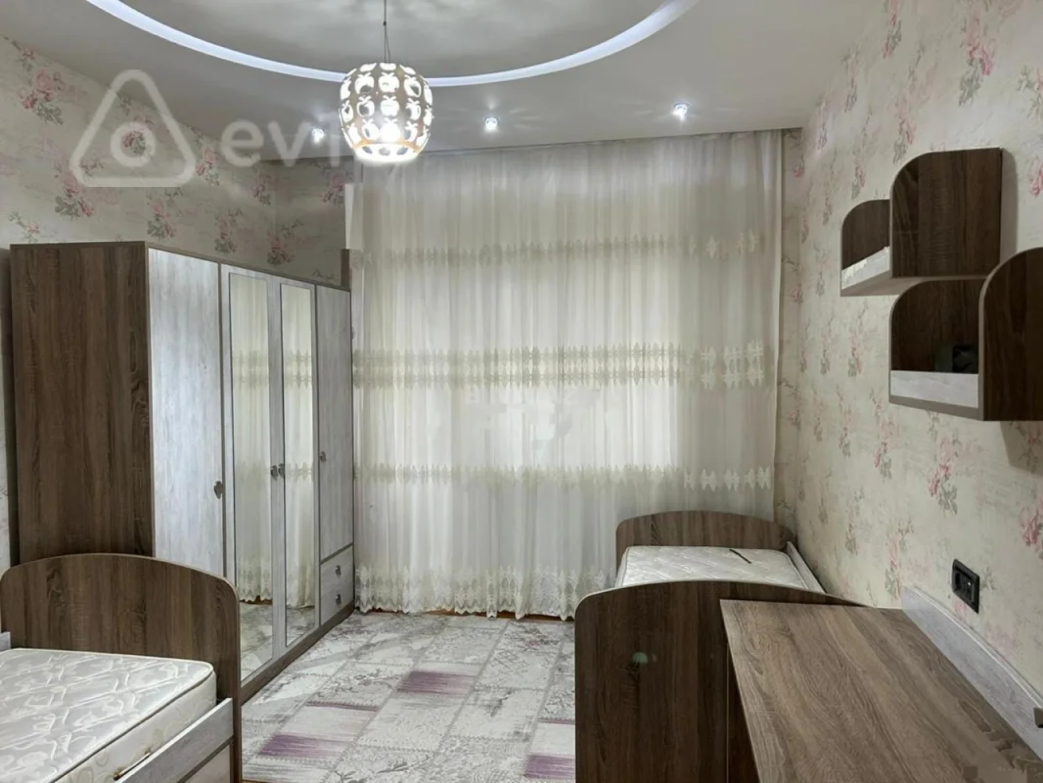 Kirayə verilir 3 otaqlı köhnə tikili 75 m²