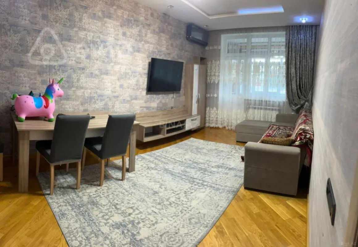 Kirayə verilir 3 otaqlı köhnə tikili 75 m²
