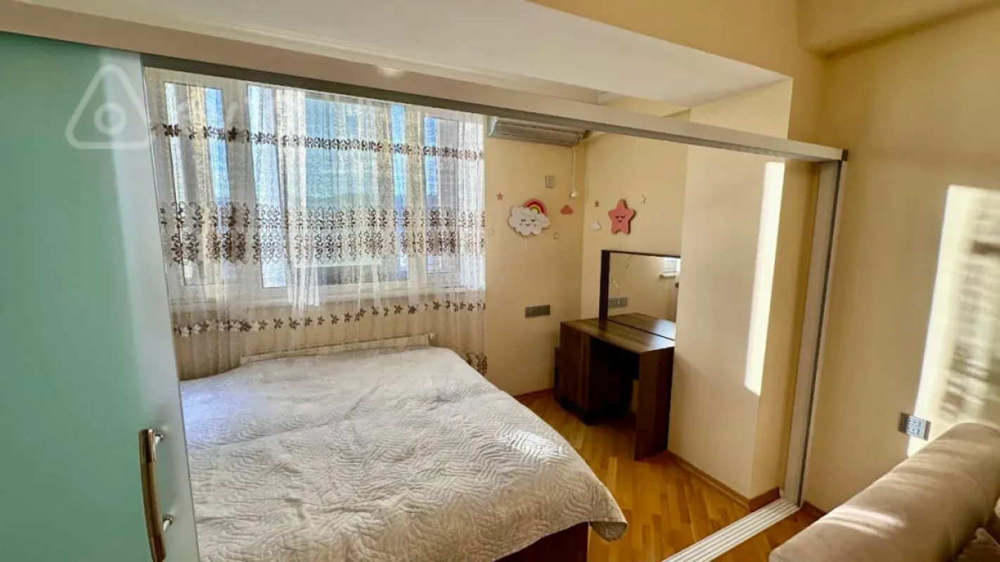 Kirayə verilir 1 otaqlı yeni tikili 60 m²