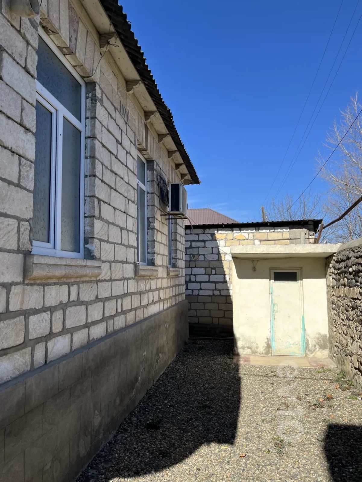 Satılır 4 otaqlı həyət evi 80 m²