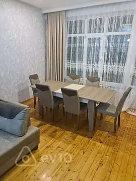Kirayə verilir 2 otaqlı yeni tikili 90 m²