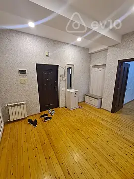 Kirayə verilir 2 otaqlı yeni tikili 90 m²