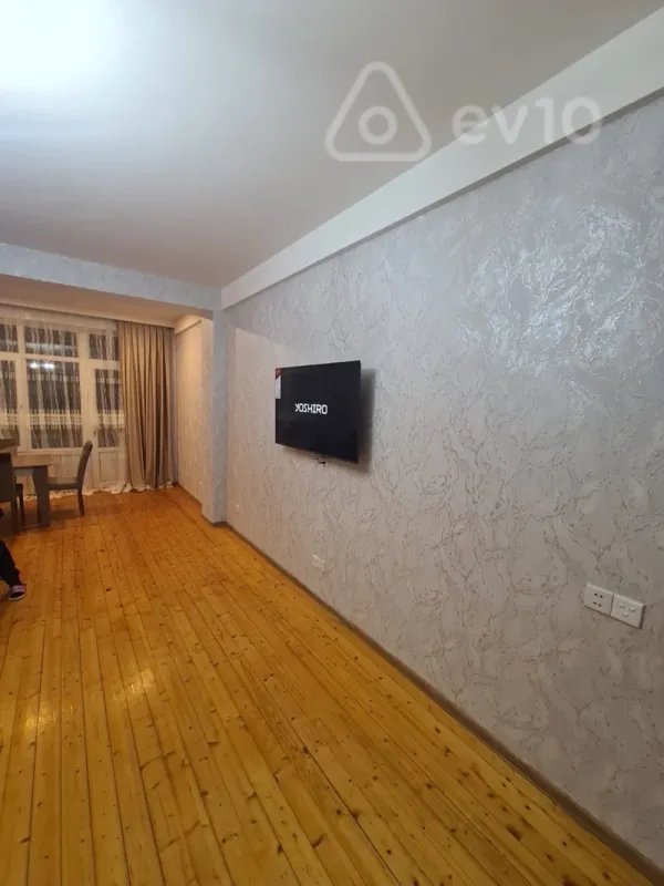 Kirayə verilir 2 otaqlı yeni tikili 90 m²