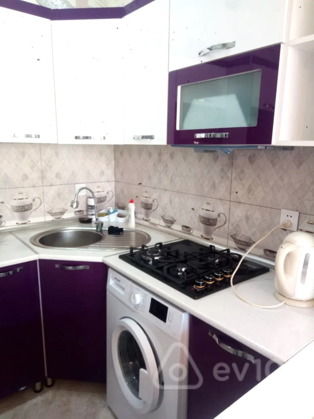 Kirayə verilir 2 otaqlı yeni tikili 60 m²
