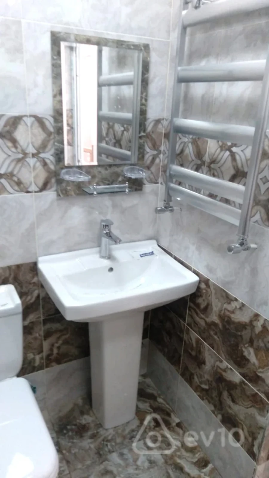 Kirayə verilir 2 otaqlı yeni tikili 60 m²