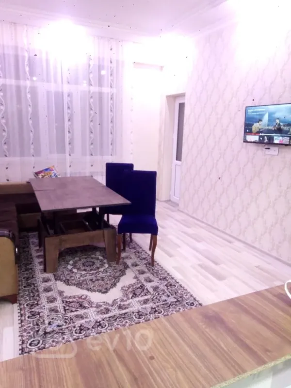 Kirayə verilir 2 otaqlı yeni tikili 60 m²