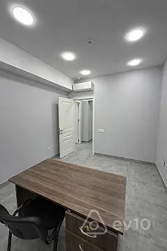 Kirayə verilir 5 otaqlı ofis 200 m²