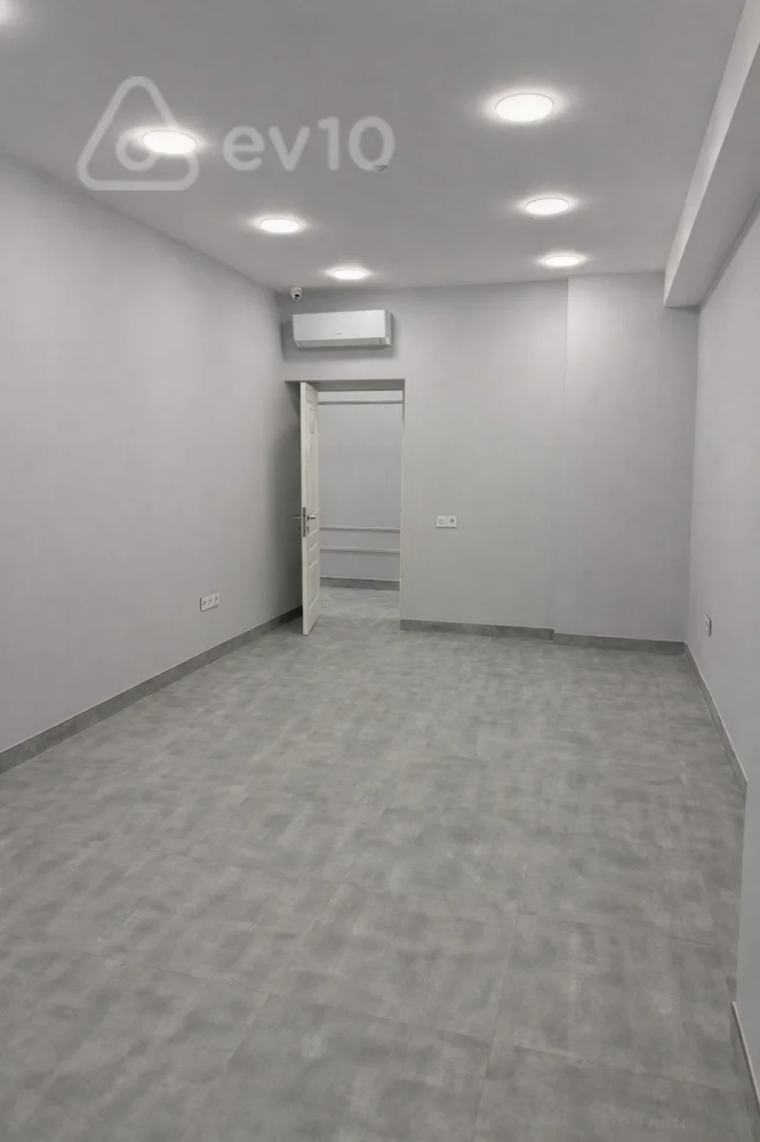 Kirayə verilir 5 otaqlı ofis 200 m²