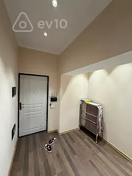 Kirayə verilir 2 otaqlı yeni tikili 60 m²