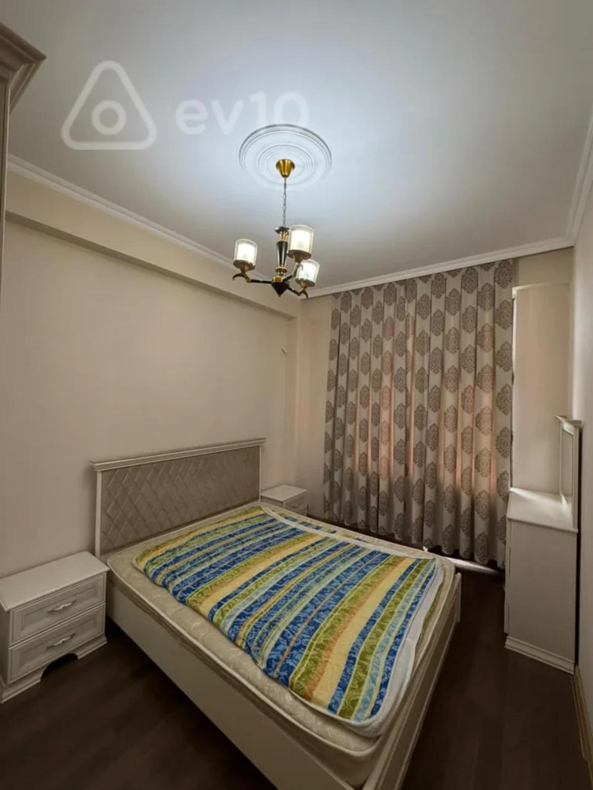 Kirayə verilir 2 otaqlı yeni tikili 60 m²