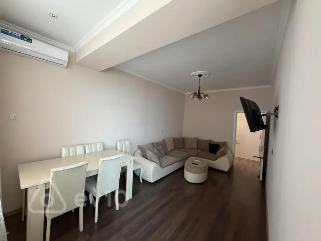 Kirayə verilir 2 otaqlı yeni tikili 60 m²