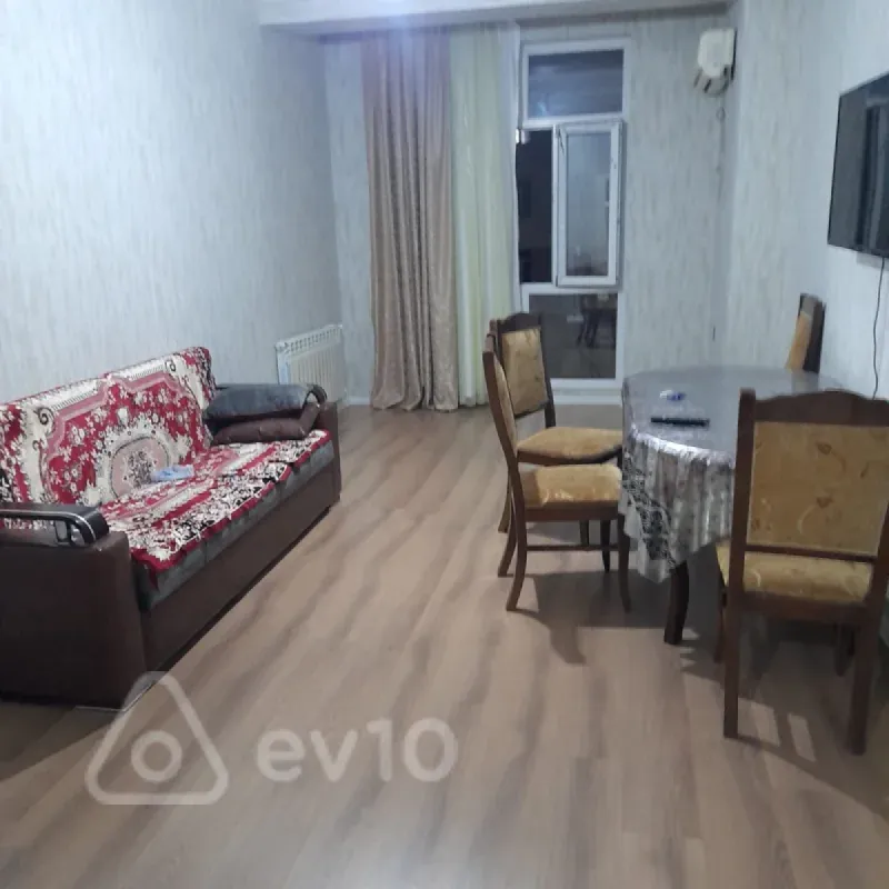 Kirayə verilir 2 otaqlı yeni tikili 65 m²