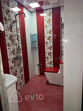 Kirayə verilir 4 otaqlı yeni tikili 130 m²