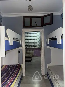 Kirayə verilir 4 otaqlı yeni tikili 130 m²