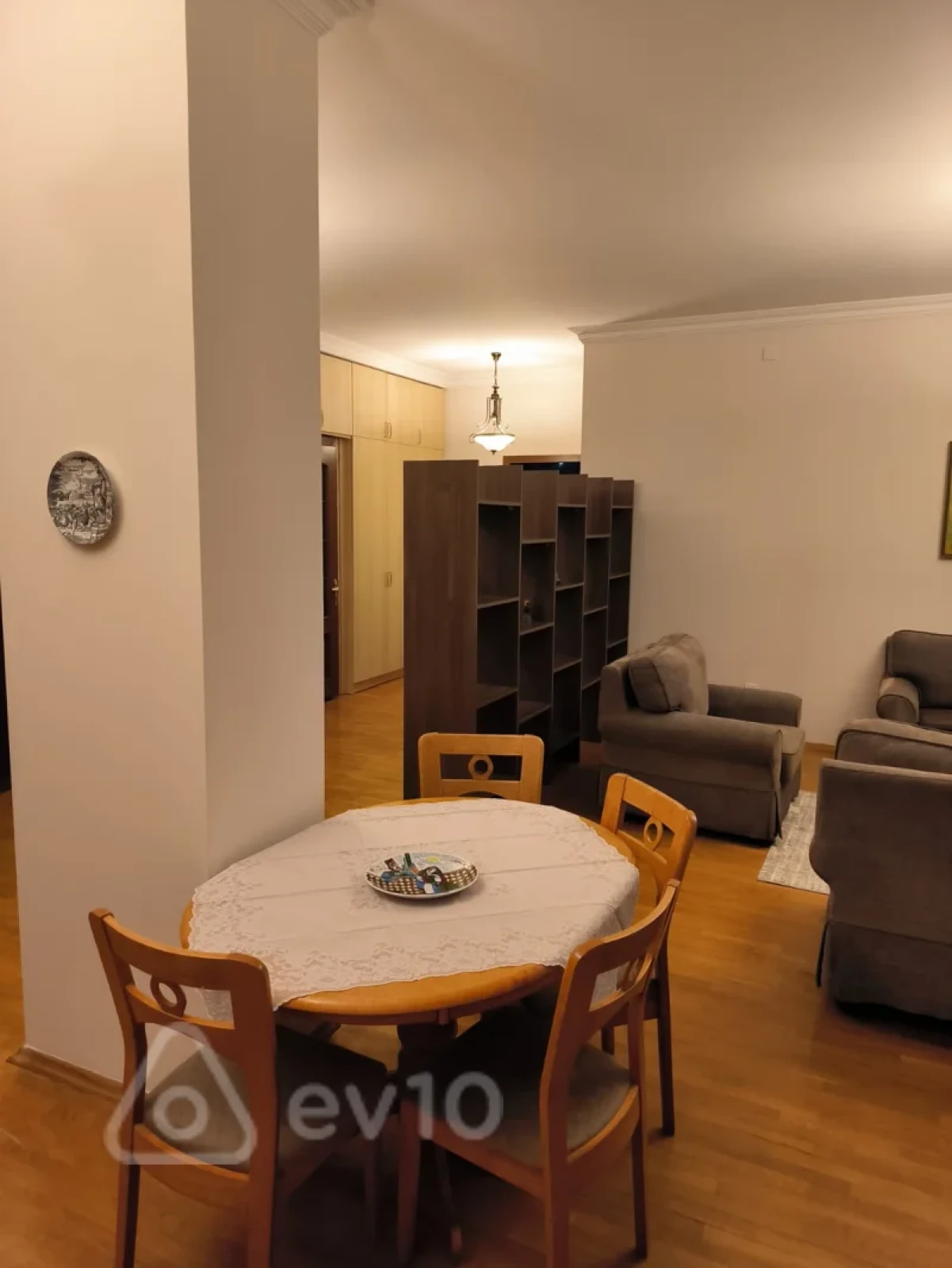 Kirayə verilir 3 otaqlı yeni tikili 110 m²