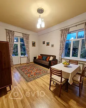Kirayə verilir 1 otaqlı köhnə tikili 45 m² — Bakı, Yasamal 1 otaq 45.00 m²